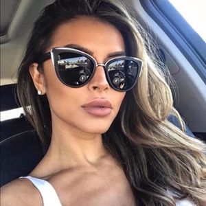 Quay Australia - My Girl